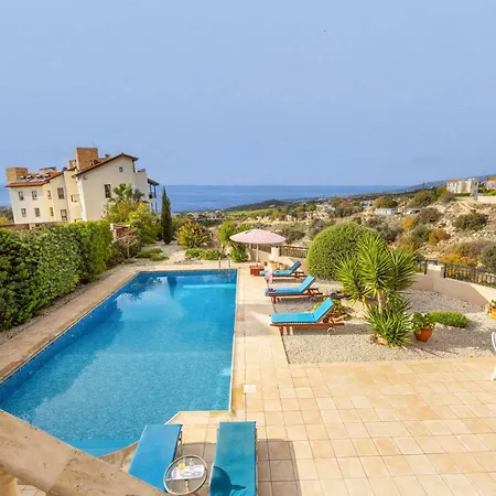 Cliffside Villa *