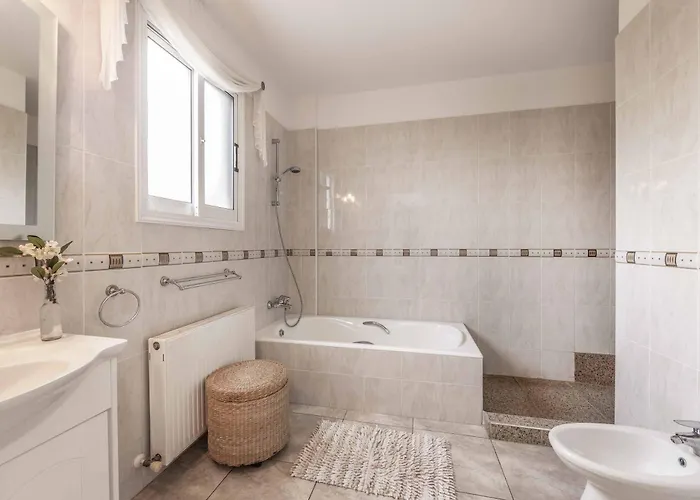 Cliffside Villa Tala